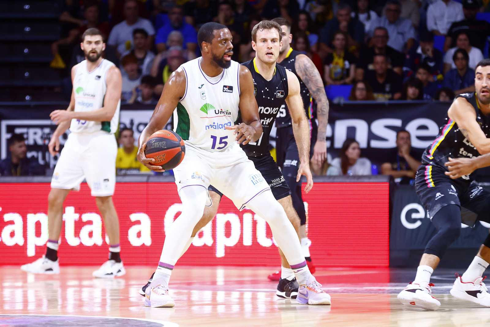 El Lenovo Tenerife - Unicaja, en fotos