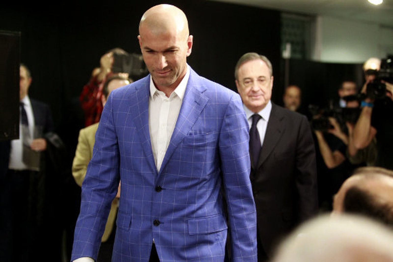 Zidane sustituye a Benítez al frente del Real Madrid