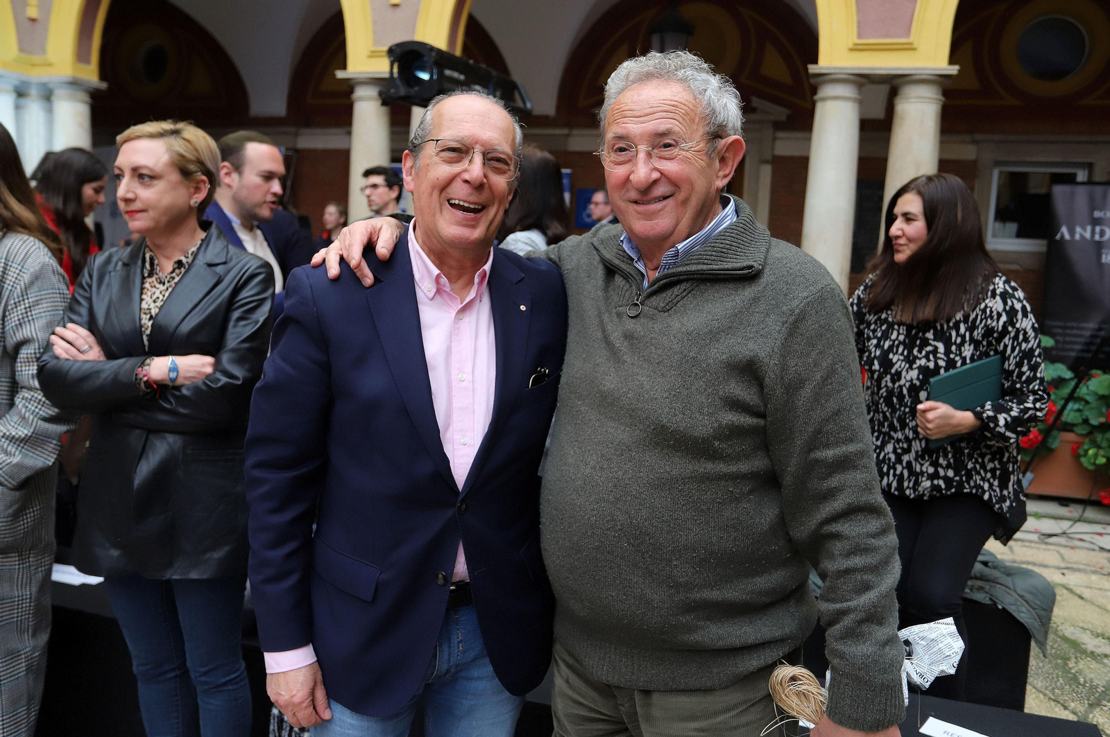 Huelva Flamenca 2023. Imágenes del desfile benéfico de El Ajolí a favor de Cruz Roja Española
