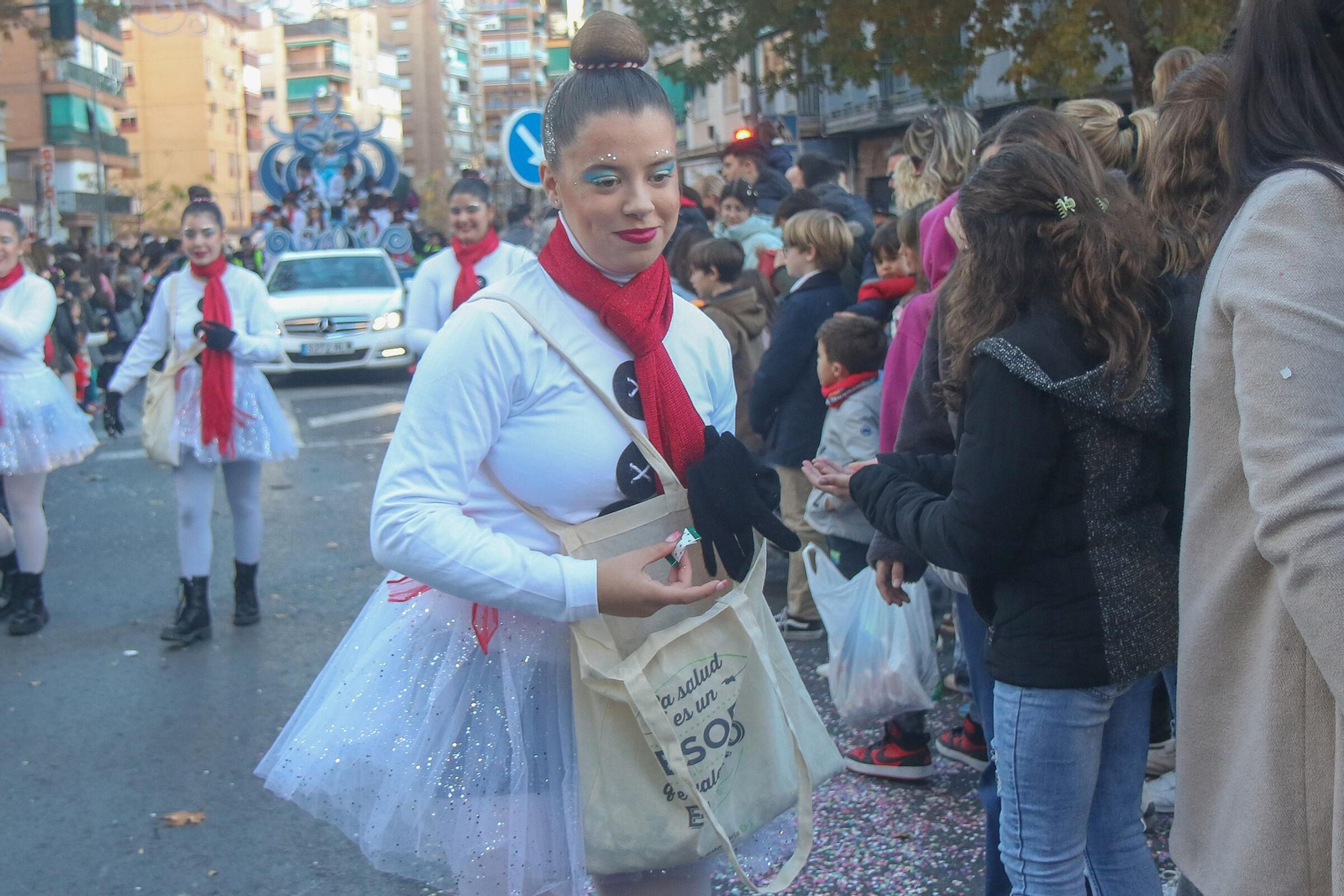 Las mejores imágenes de la cabalgata de Papá Noel en Granada