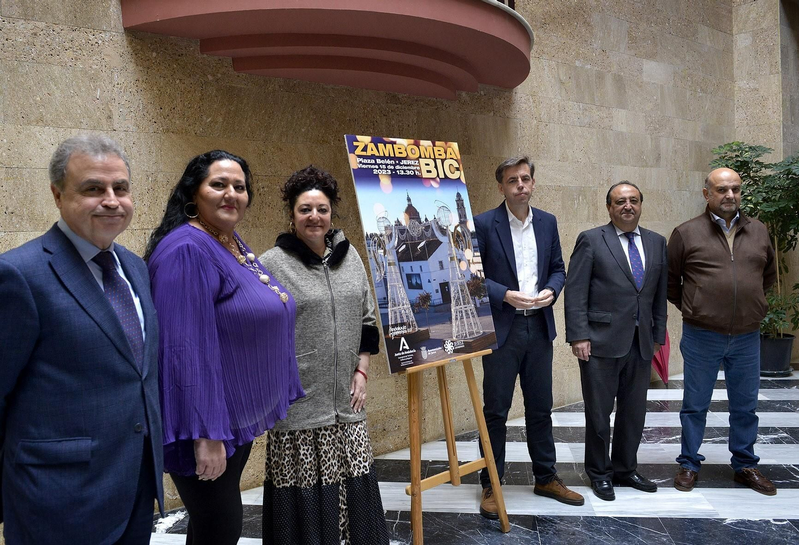 Un instante de la presentación de la Zambomba BIC en Jerez que tendrá lugar en la plaza Belén Un instante de la presentación de la Zambomba BIC en Jerez que tendrá lugar en la plaza Belén