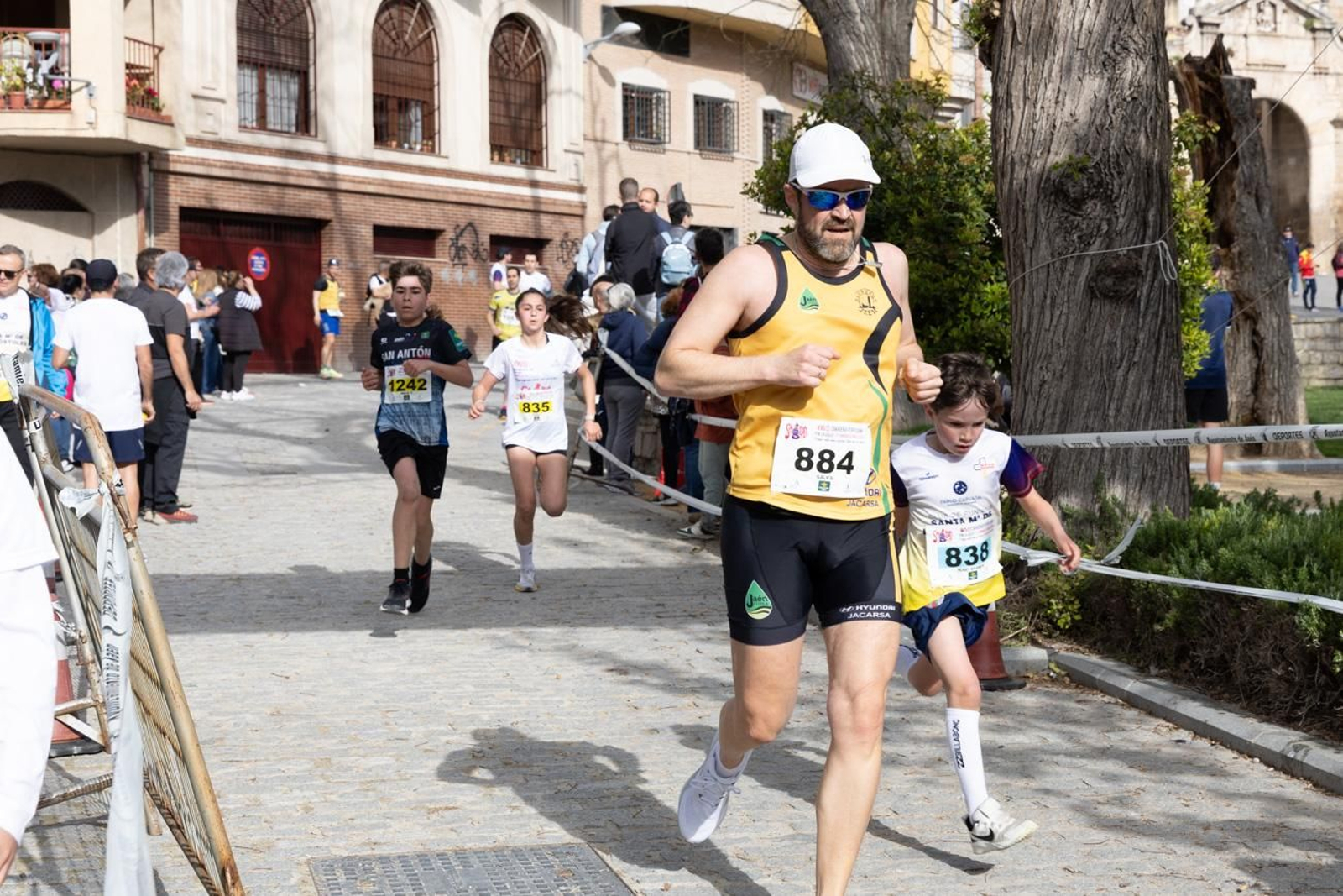 Más de 2.100 participantes corren  para promover la salud en Jaén, en imágenes (2)