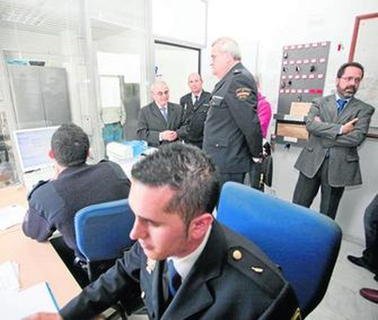 Un momento del simulacro de emergencia que se realizó ayer para comprobar la coordinación.