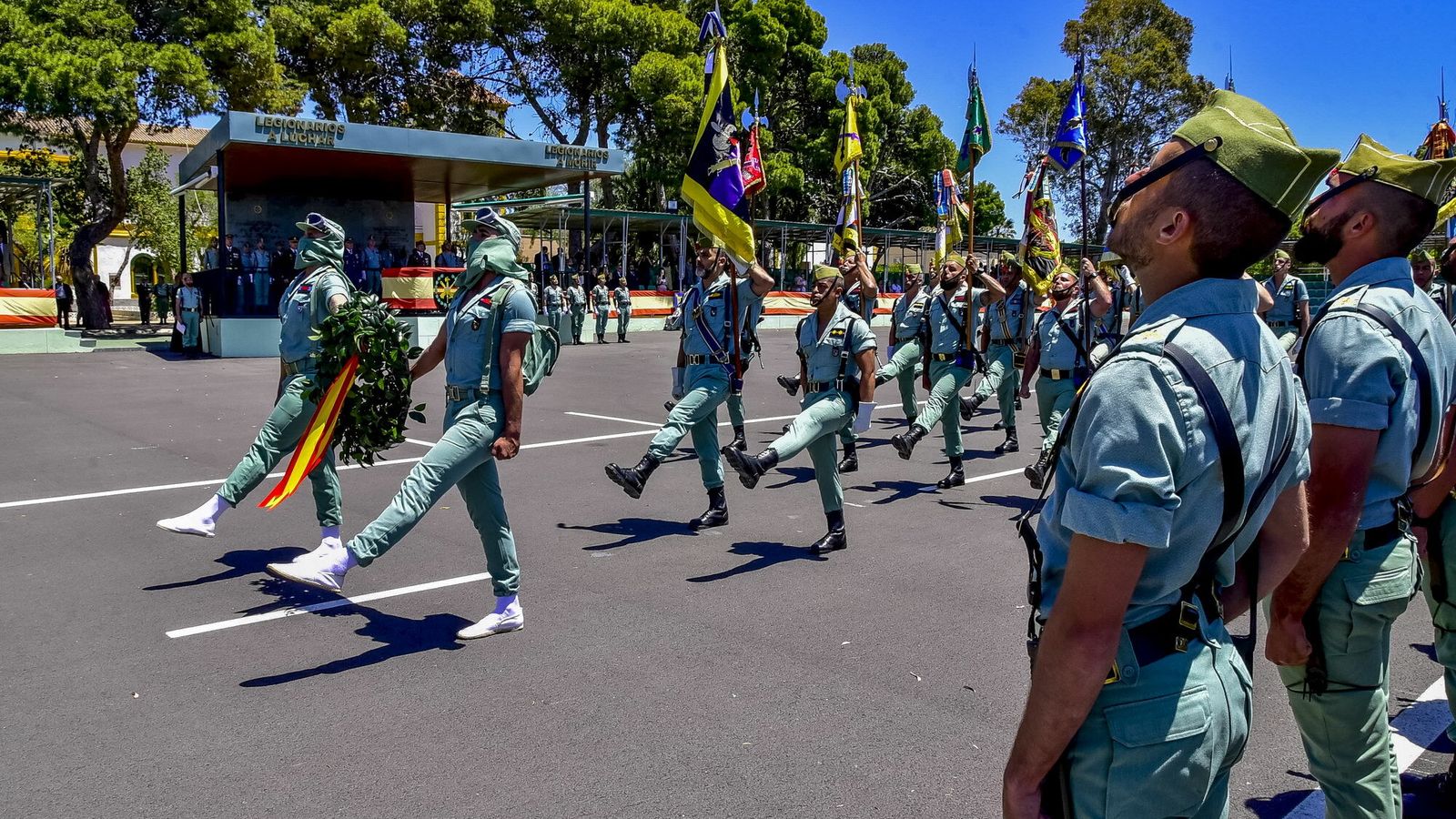 Actos en honor de San Fernando en la base de Viator.