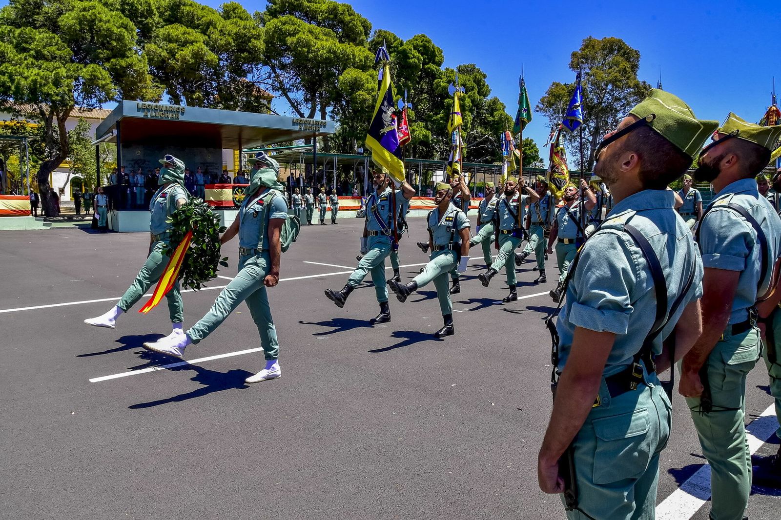 Actos en honor de San Fernando en la base de Viator.