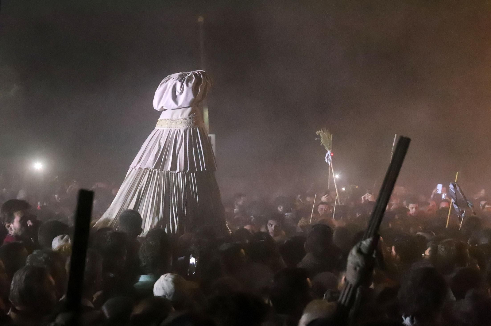 Recuerda las imágenes de la Venida de la Virgen del Rocío a Almonte en 2019