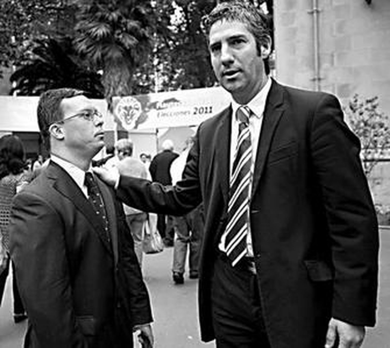 Josu Urrutia, a la derecha, con un socio del Athletic.