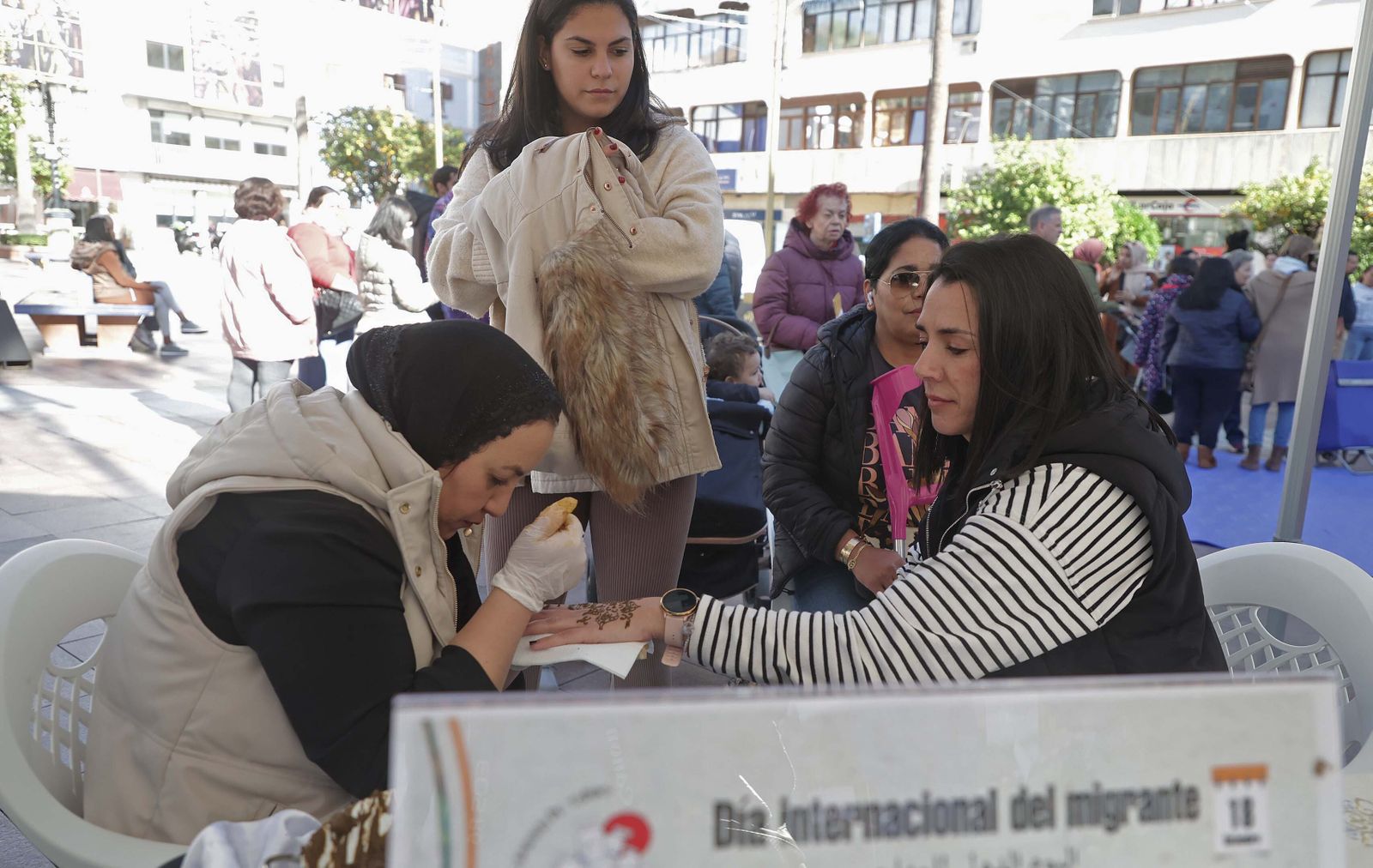 Márgenes y Vínculos celebra el Día Internacional del Migrante en la Plaza Alta