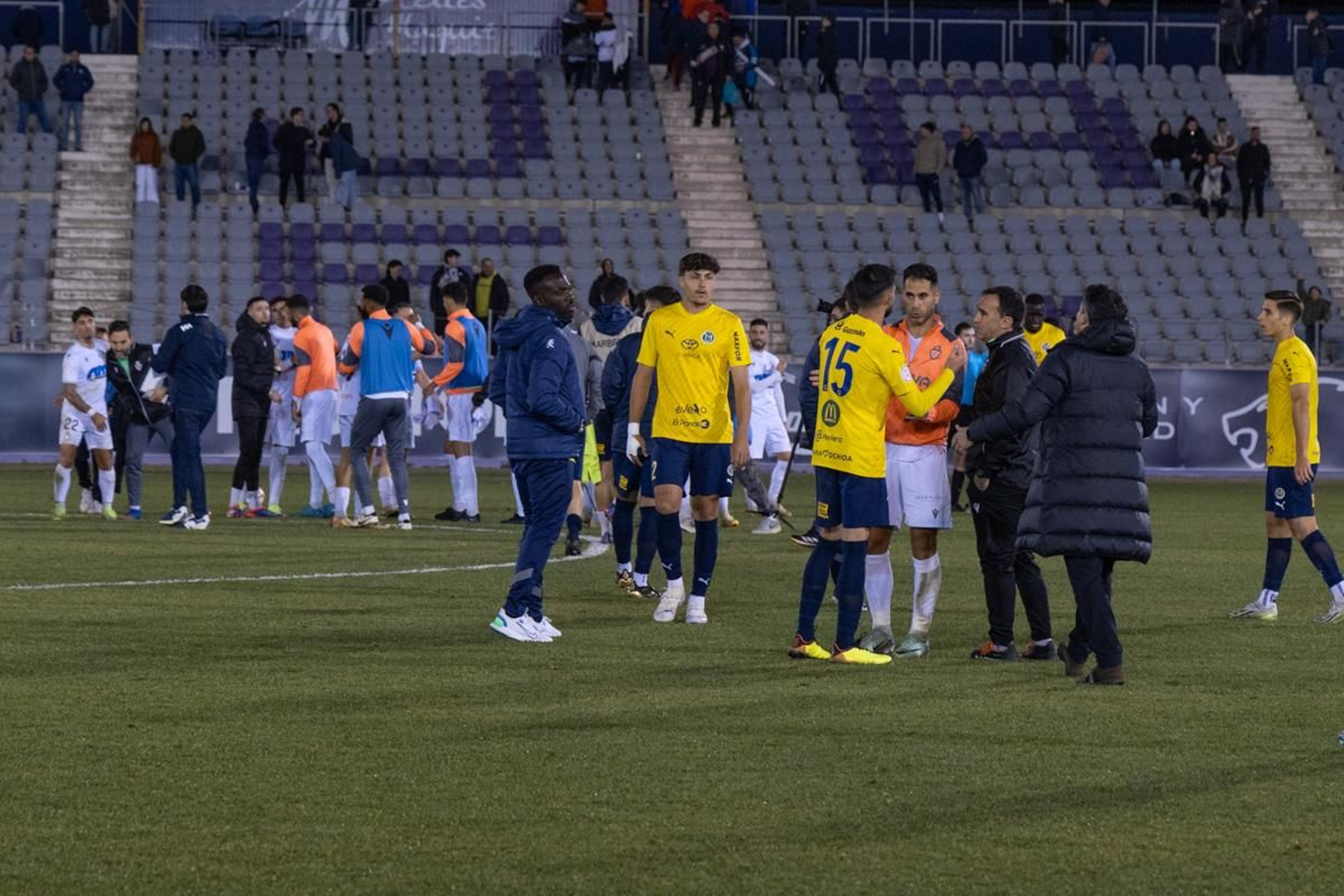 La euforia de la victoria in extremis del Real Jaén ante el Marbellí, en imágenes