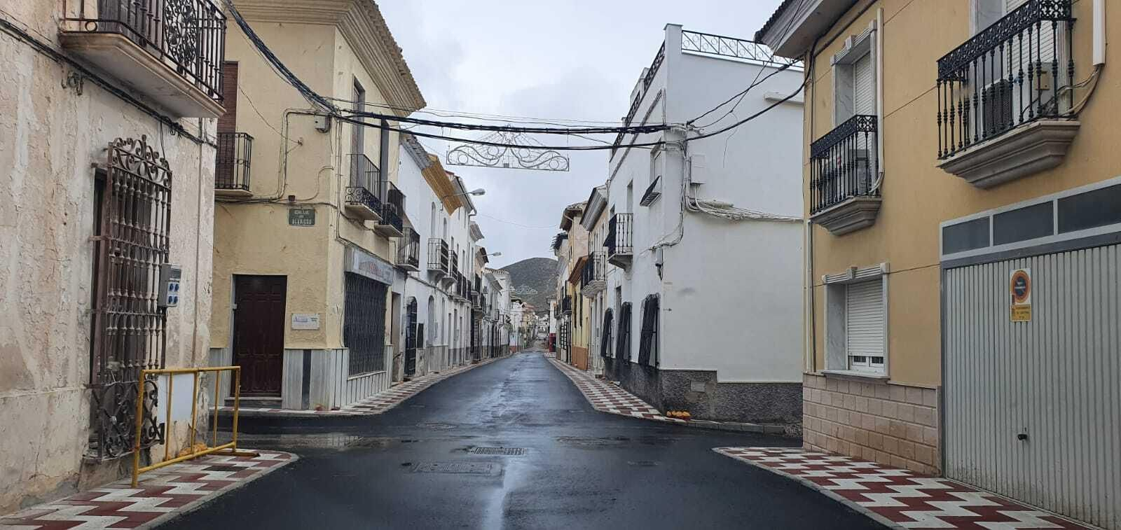 Calle de Cantoria estos días sin vecinos debido al confinamiento.