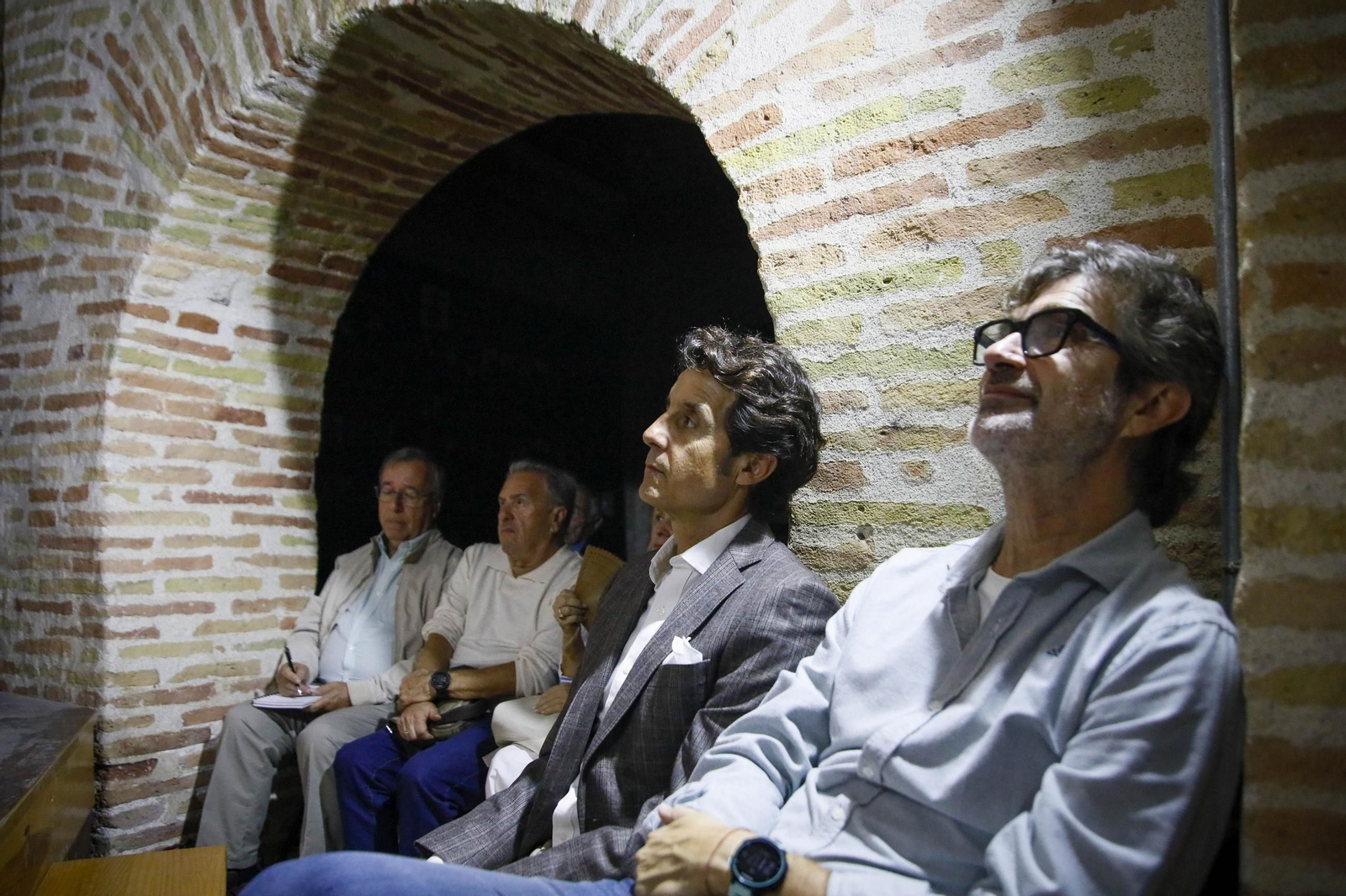 Las imágenes del evento dedicado al "Mejor toro de la Feria" en la peña flamenca El Taranto