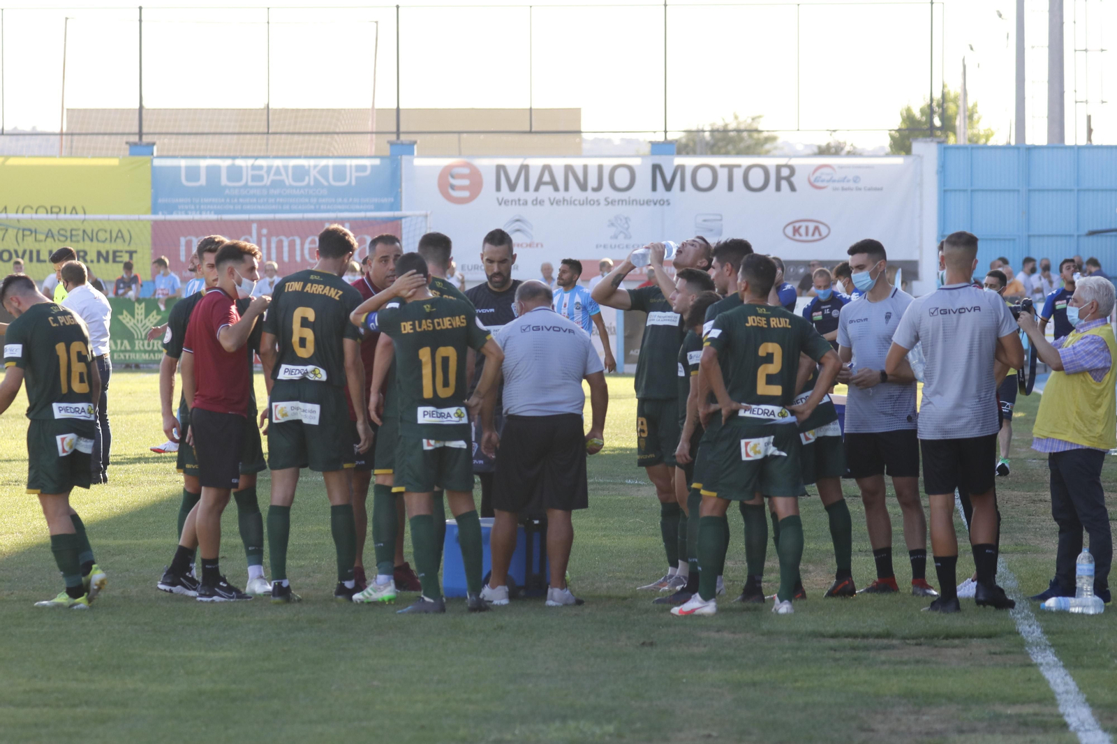 La victoria del Córdoba CF ante el CD Coria, en imágenes