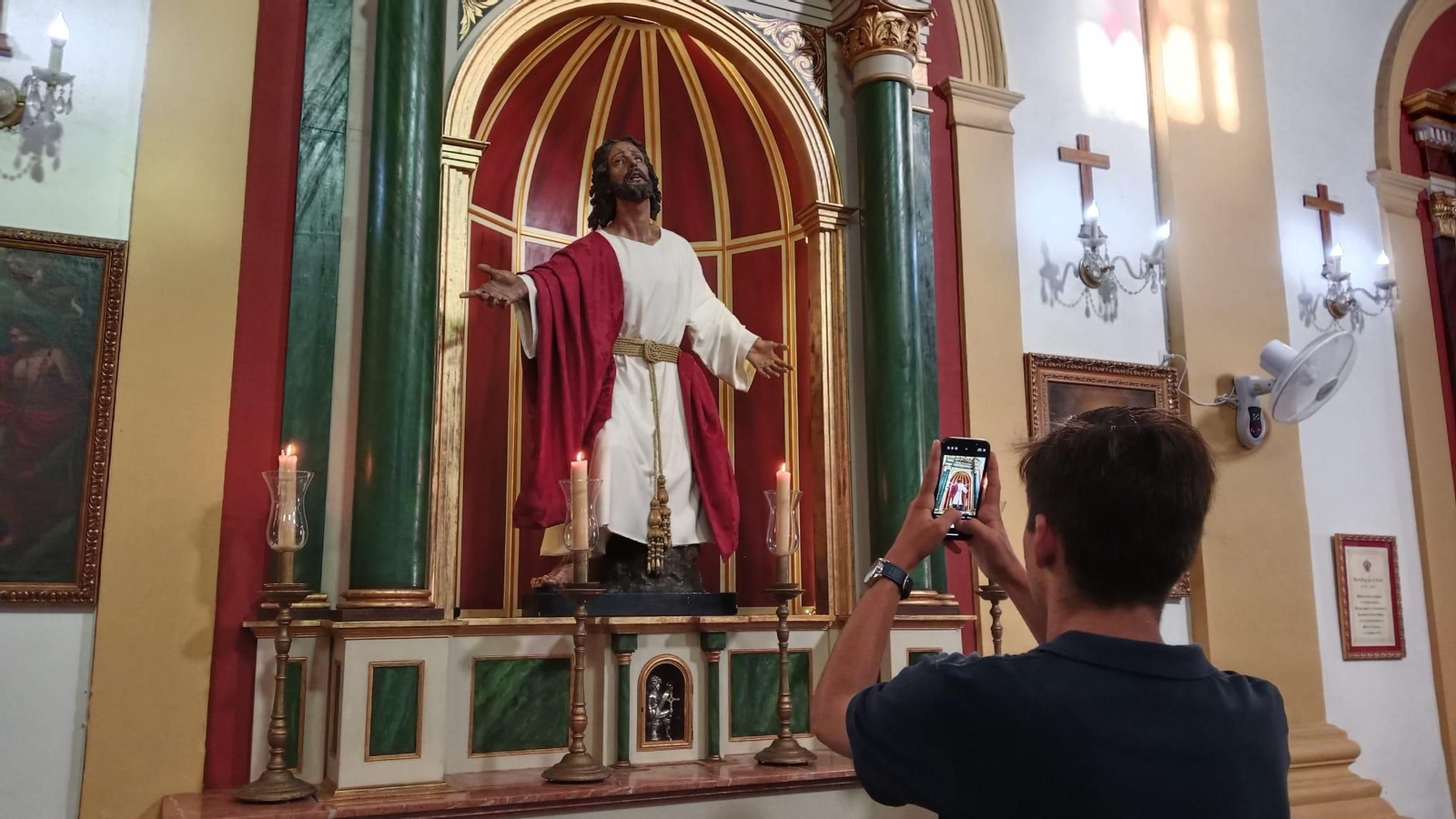 La imagen del Cristo del Huerto, de San Fernando, en la Pastora, tra su resposición al culto