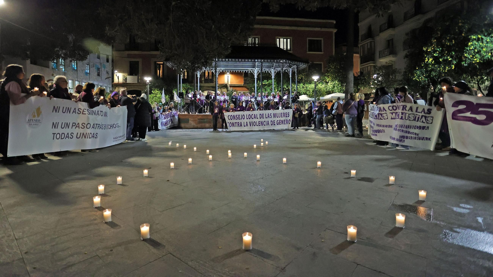 Imágenes de la manifestación del 25N 2024 en Jerez