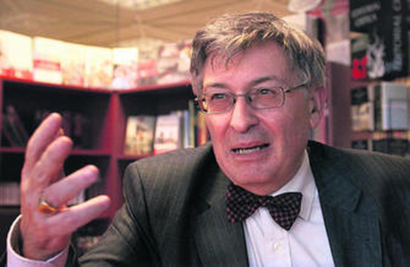 "El Gobierno me encargó un libro sobre el oro de Moscú y después lo secuestró"