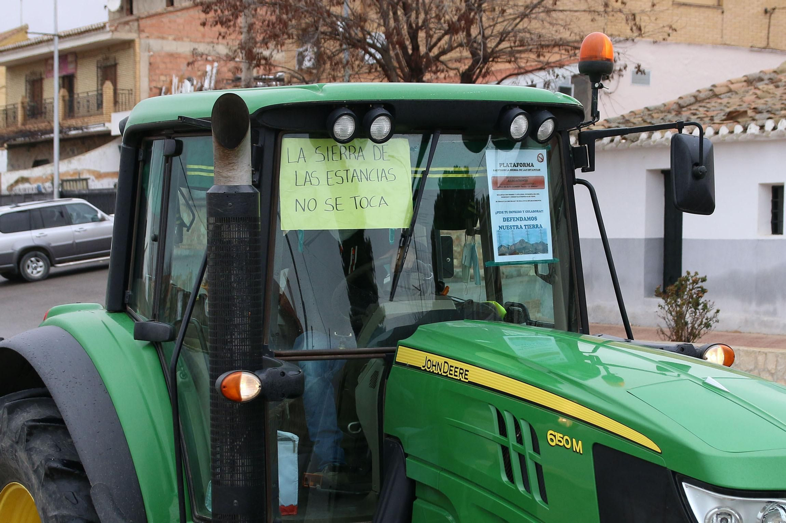Fotogalería de la tractorada del Almanzora contra línea de 400 Kv que atraviesa las Estancias