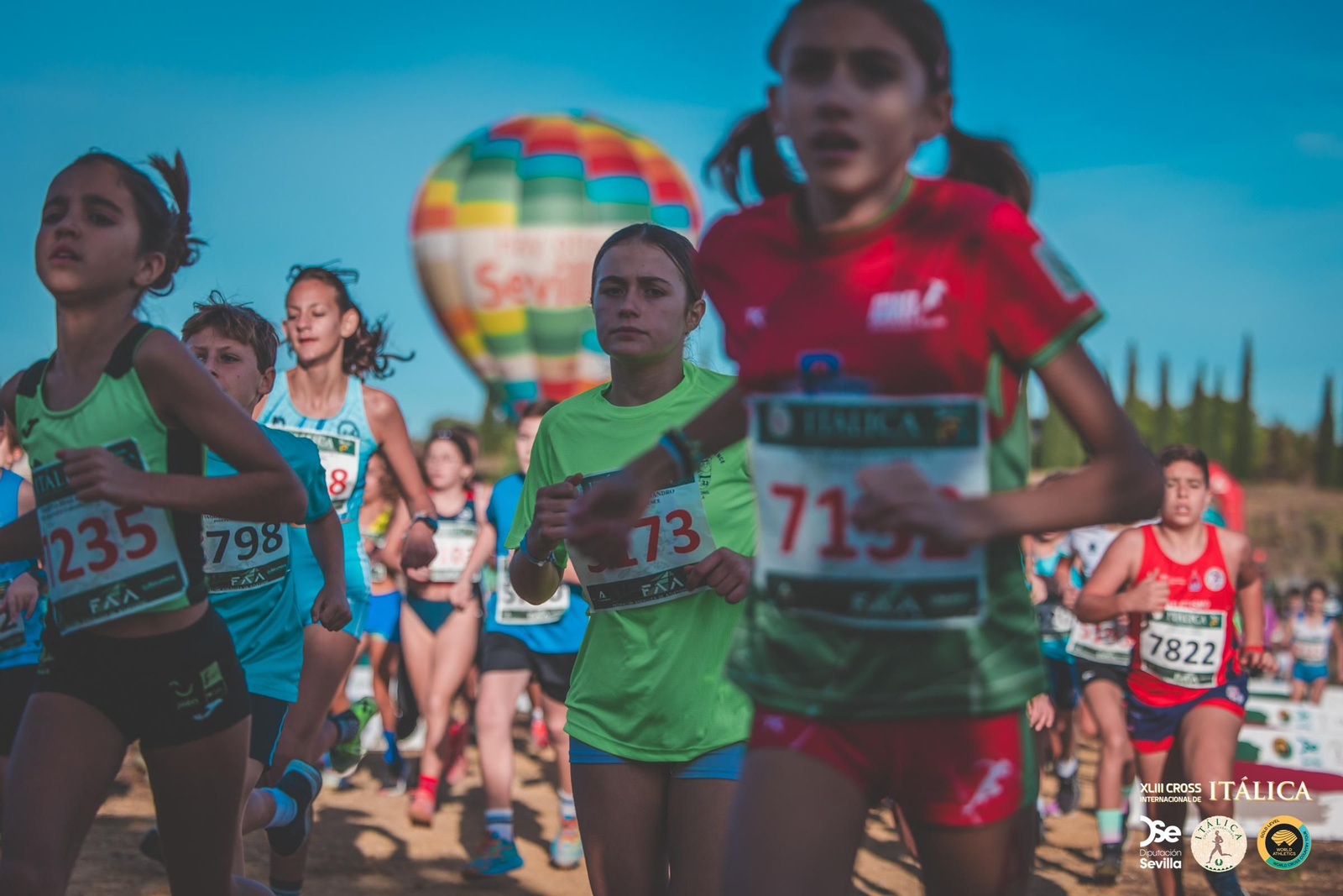 Búscate en las fotos del Cross de Itálica 2025 | 8