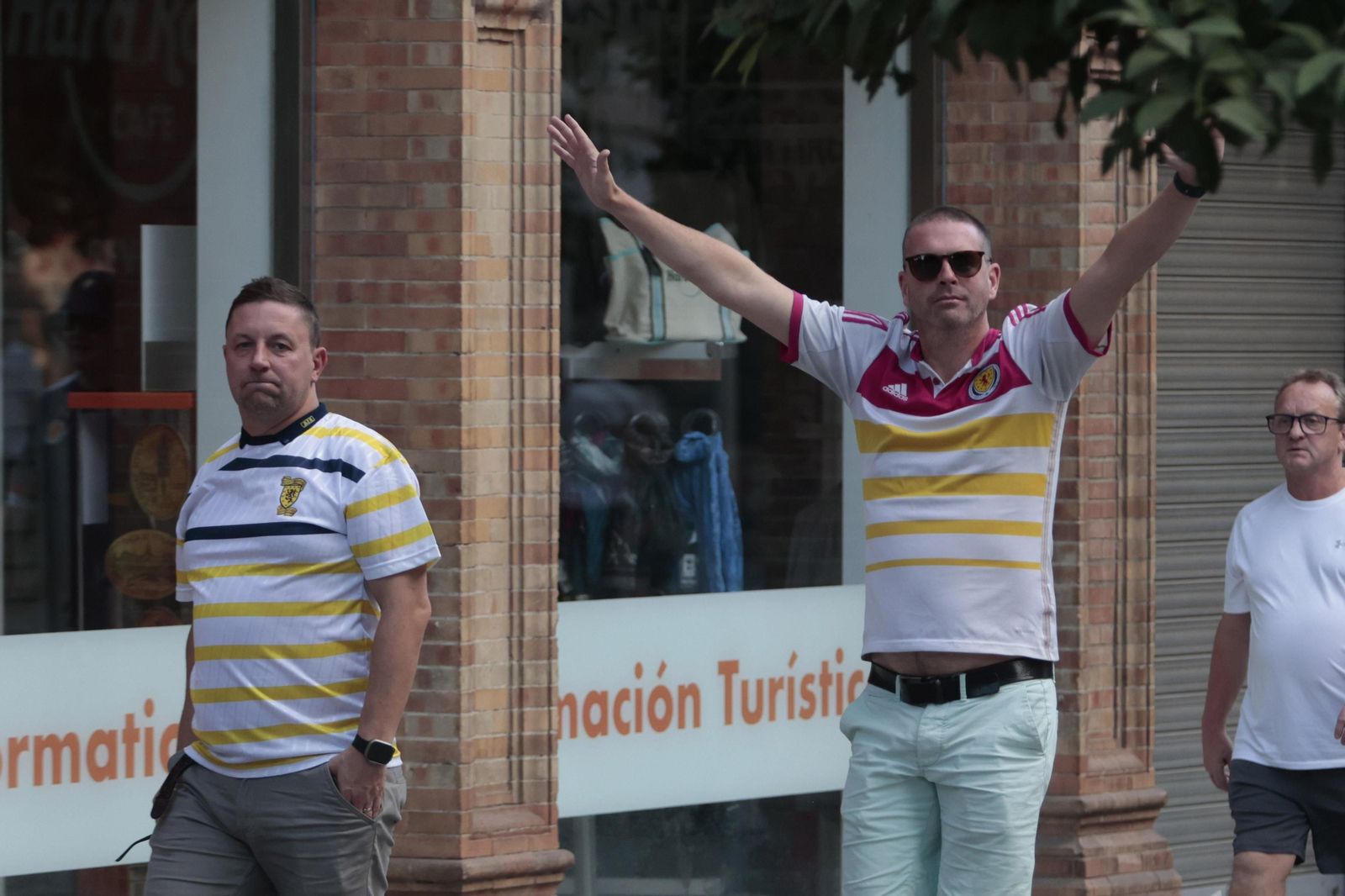 Aficionados escoceses en Sevilla