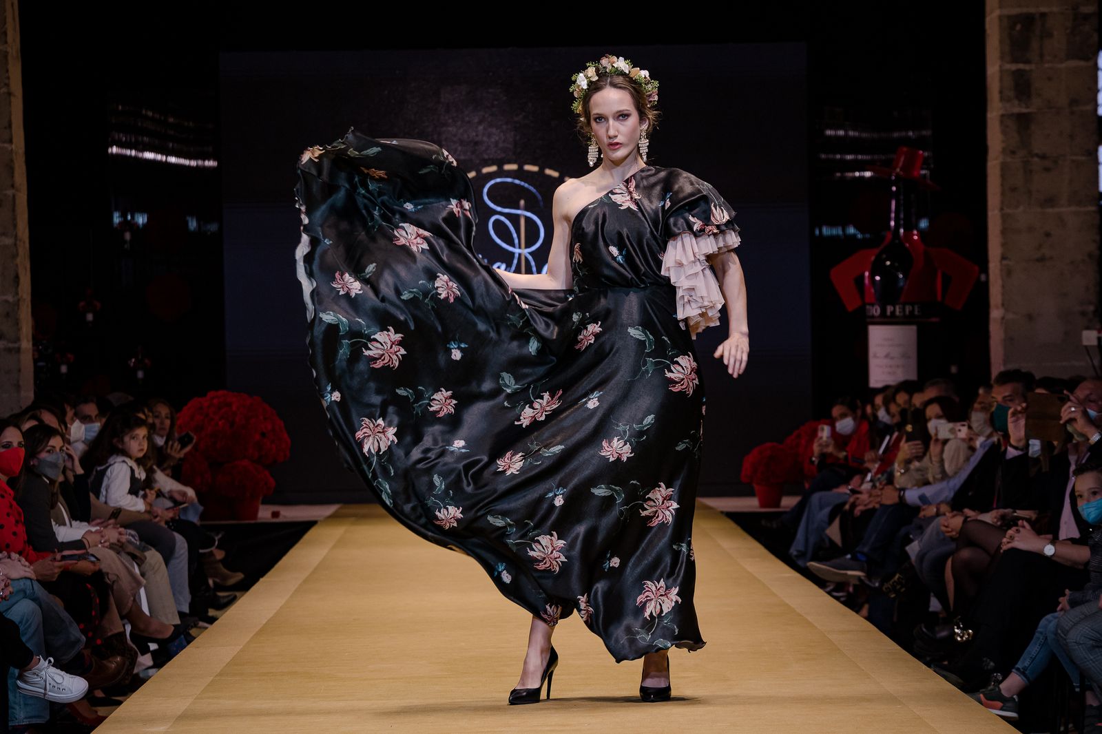 El desfile de Isabel Avedú, Luisa Reyes e Inma Castrejón en la Pasarela Flamenca de Jerez, todas las fotos