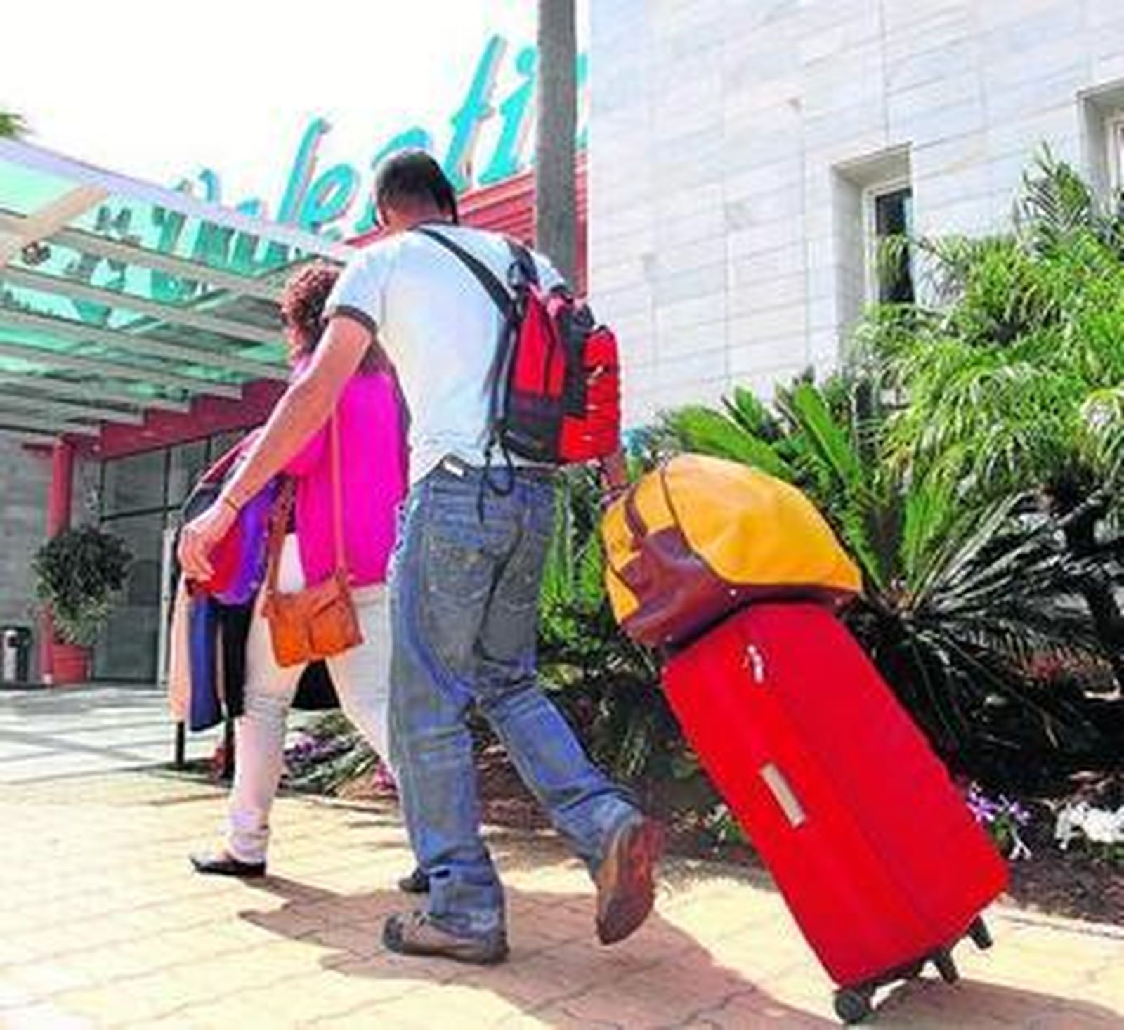 Turistas en Chiclana.