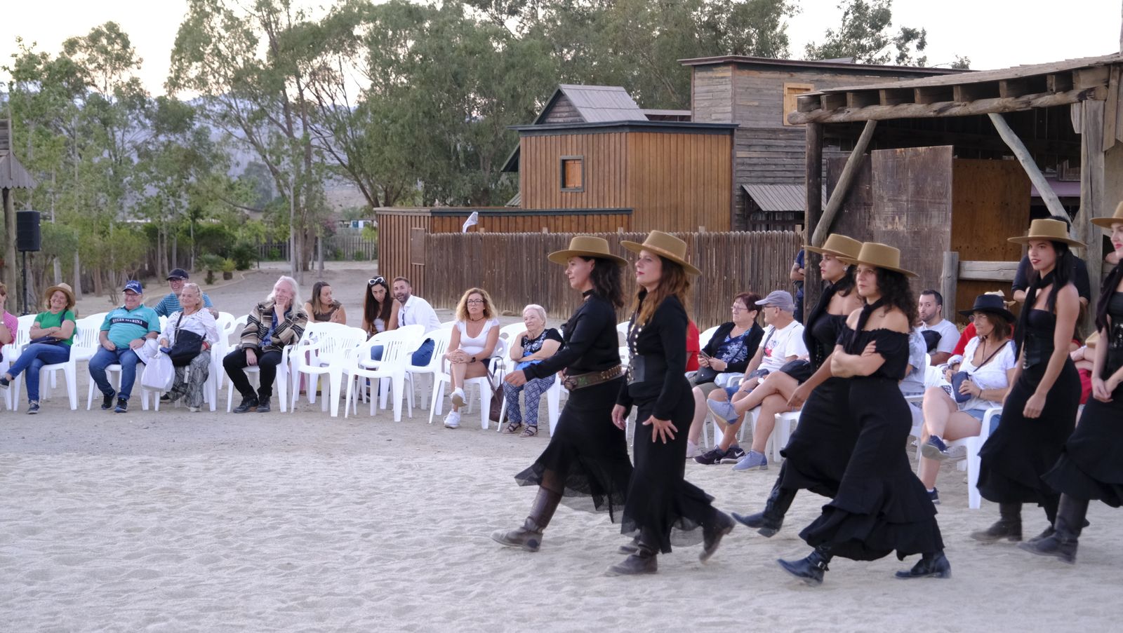 Imágenes de la inauguración del Almería Western Film Festival, en Tabernas