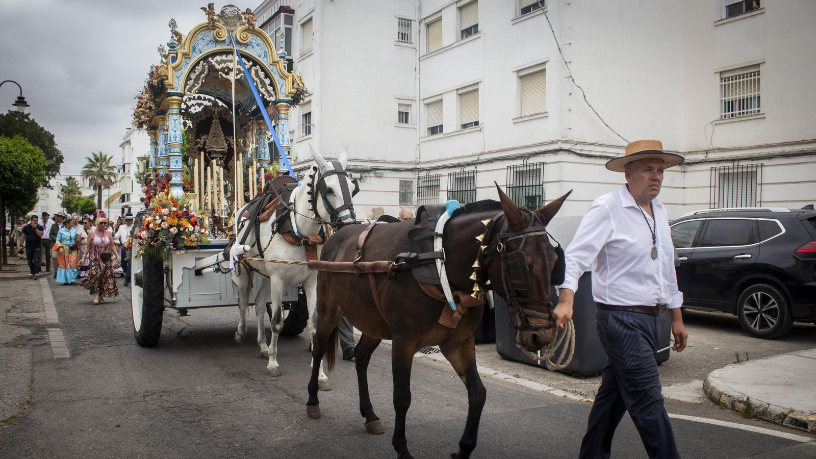 Romería del Rocío: las imágenes de la salida de la hermandad de San Fernando