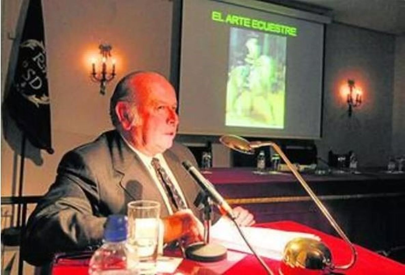 Álvaro Domercq, en la Real Academia de San Dionisio