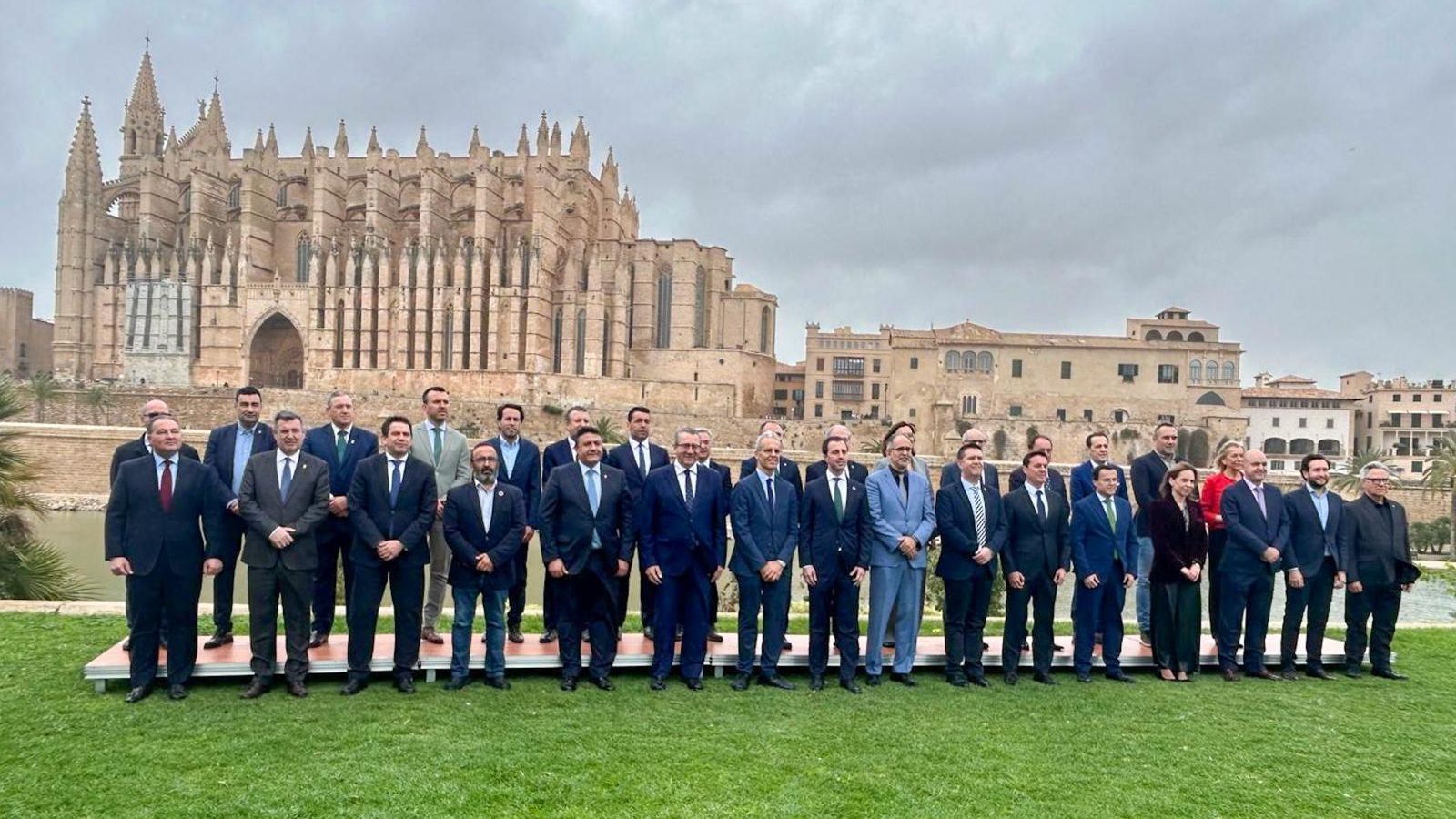 Foto de familia de todos los presidentes en Mallorca.