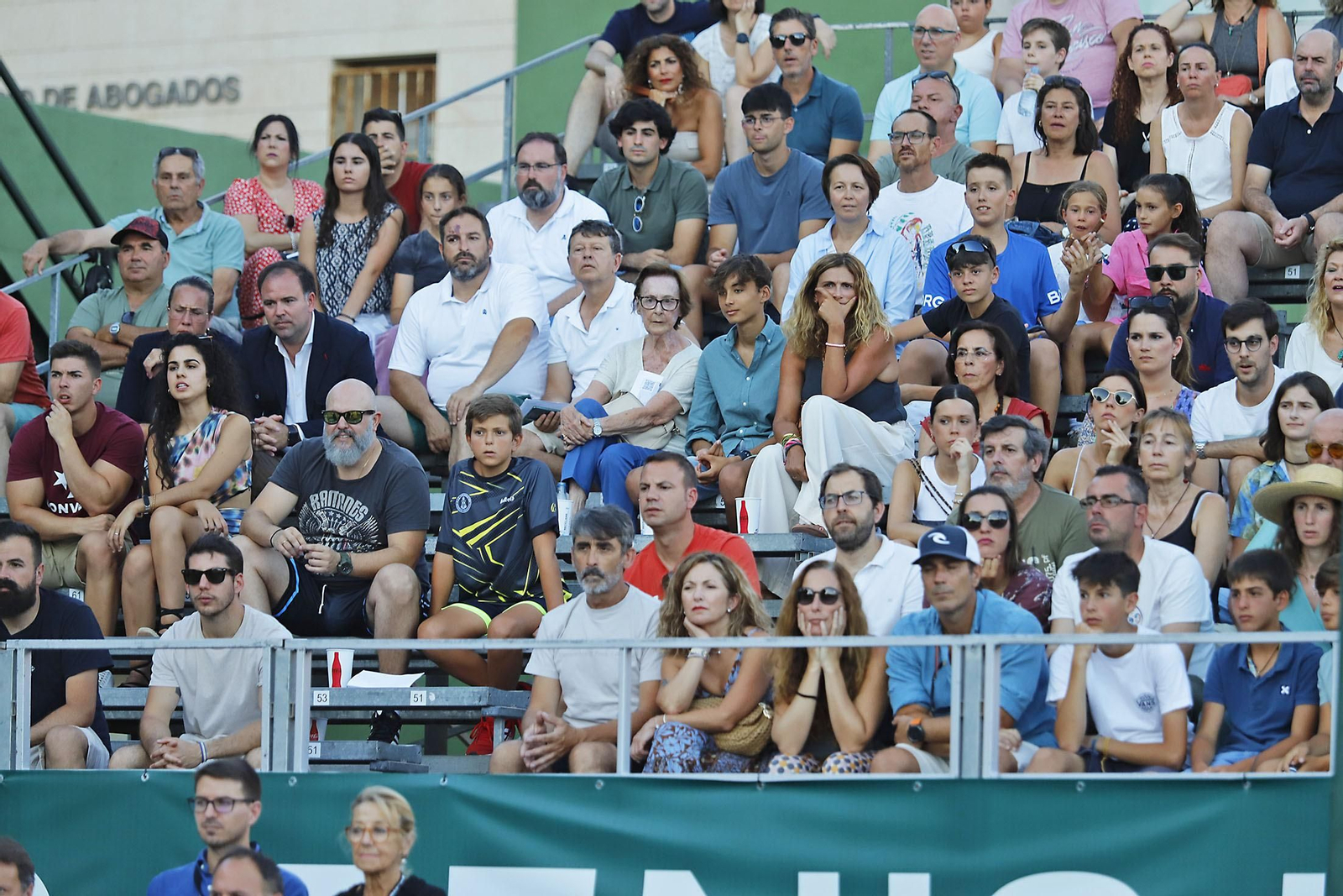 Imágenes del ambiente en la final femenina de la Copa del Rey de tenis de Huelva