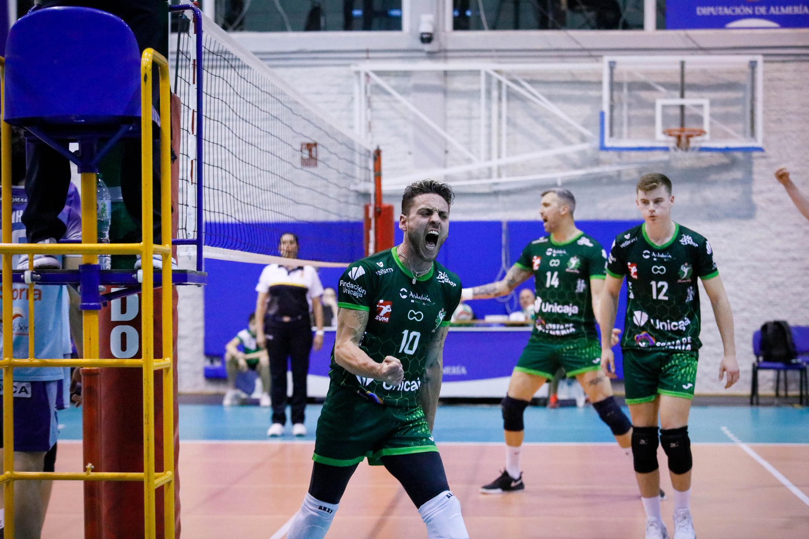 Imágenes del partido entre Unicaja Almería y Grupo Herce Soria