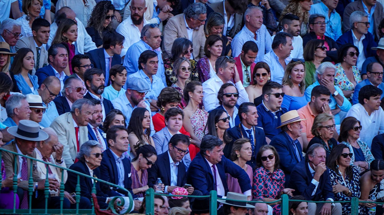 Puerta grande para Roca Rey y El Juli en la plaza de toros de Jerez