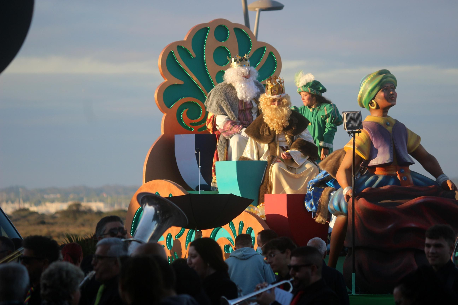 Así ha vivido el Río San Pedro su  original 'Cabalgata de la Ilusión'