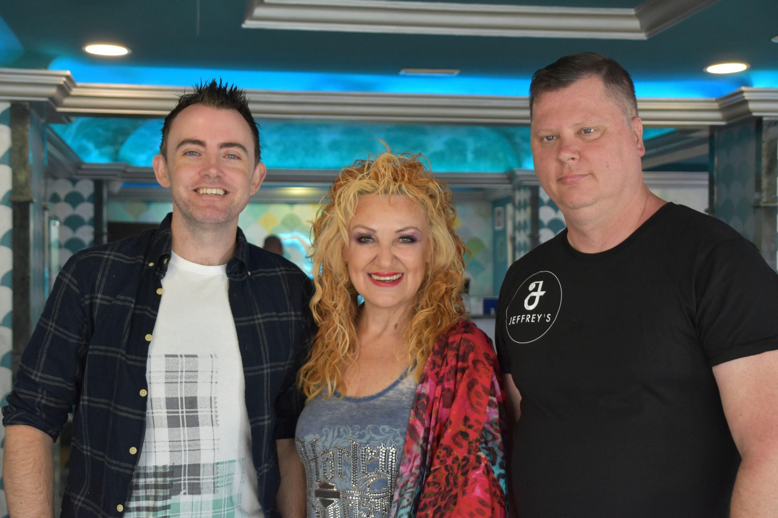 Christopher Jones junto a Sven Boutsen y Kelly Wilde en Torremolinos.