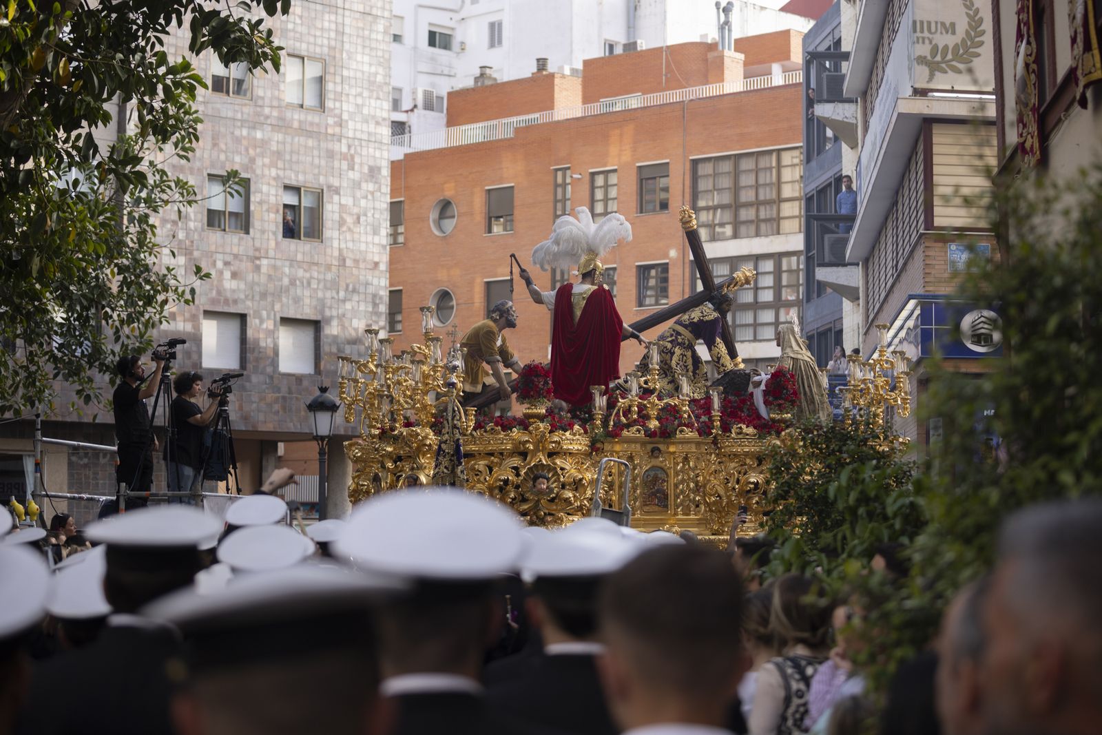 Lunes Santo: Tres Caídas en Huelva, en imágenes