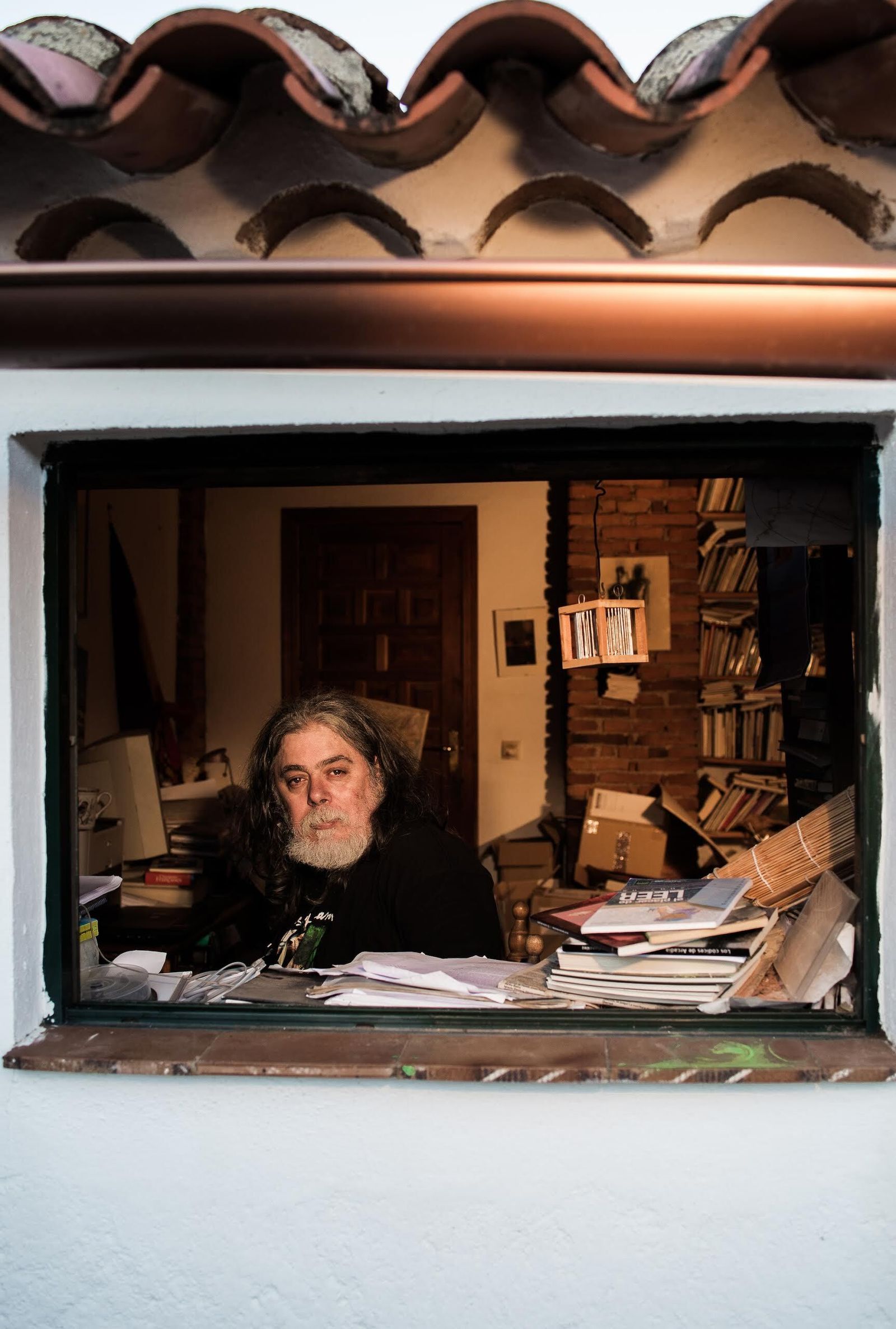 Imagen del poeta, editor y traductor Manuel Moya (Fuenteheridos, 1960).