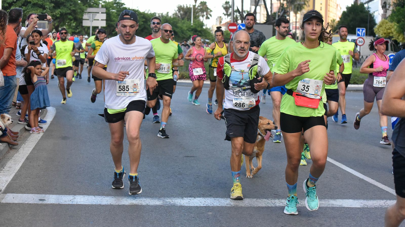 Búscate en la galeria de adultos de la XXI Carrera Popular Puerto Bahía de Algeciras