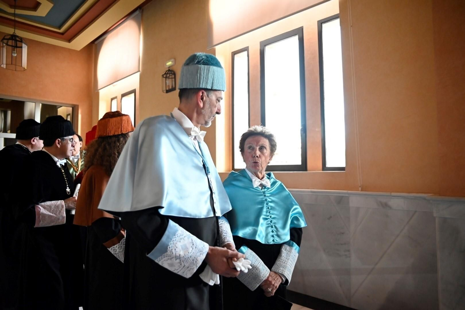 Las fotografías de la investidura de Pilar León-Castro y Rafael Illescas como doctores honoris causa en Córdoba