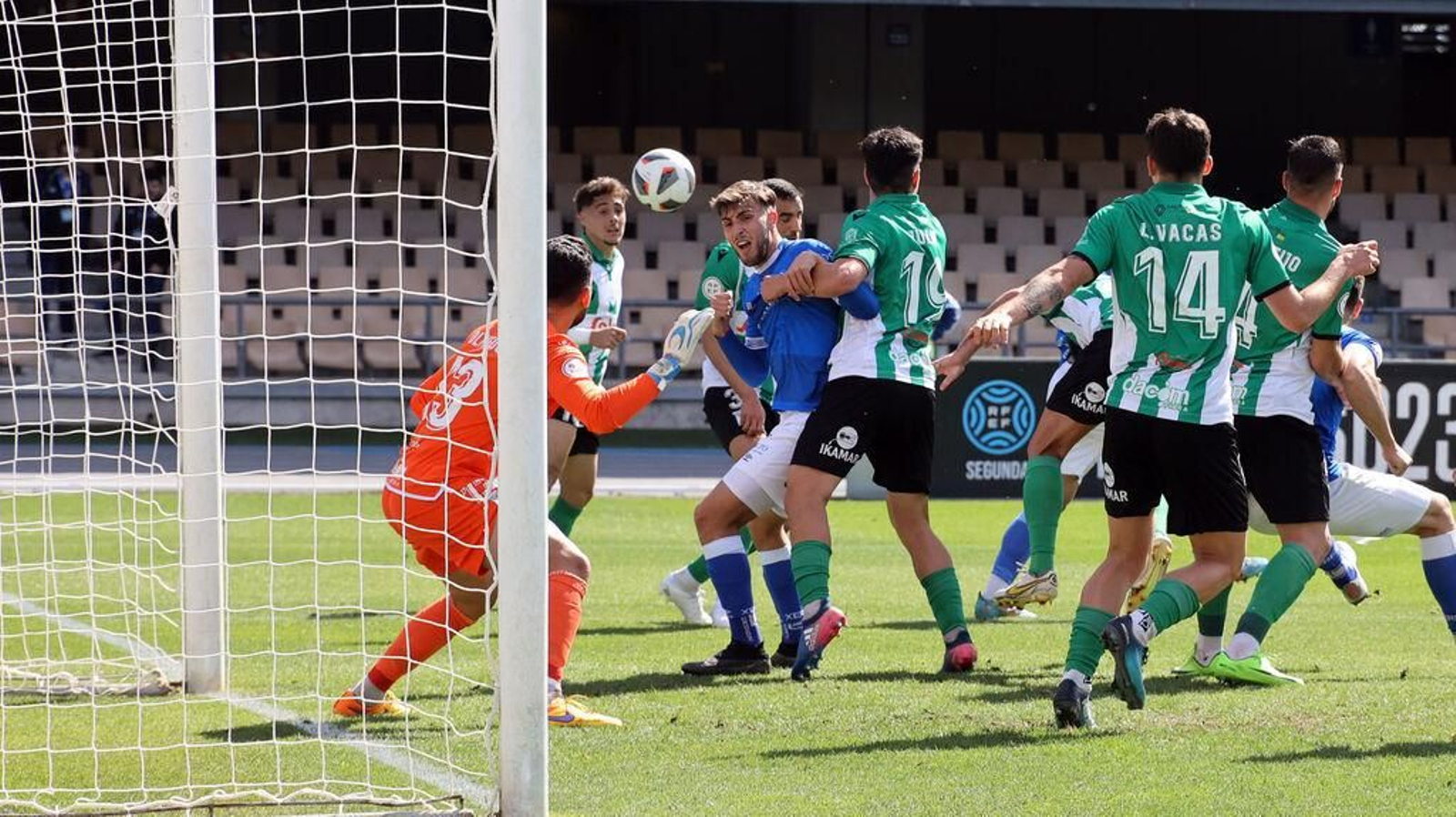 El Xerez DFC recurre la quinta amarilla de Manu Baeza