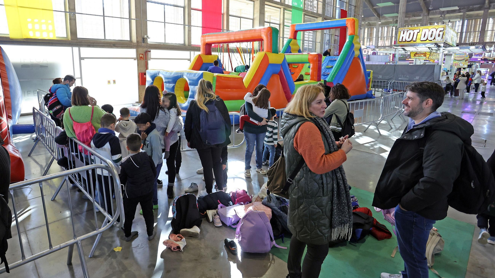 Imágenes del primer día de Juvelandia en Jerez
