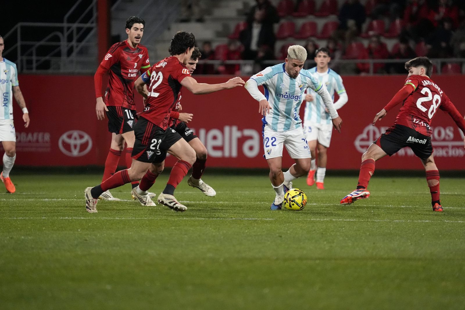El Mirandés-Málaga CF, en fotos