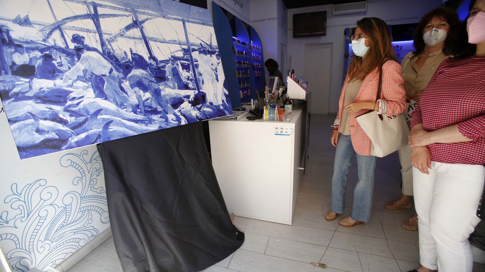 Una réplica del famoso cuadro de Sorolla 'La pesca de los atunes', realizada por el fotógrafo Javier Losa, puede verse en Equivalenza