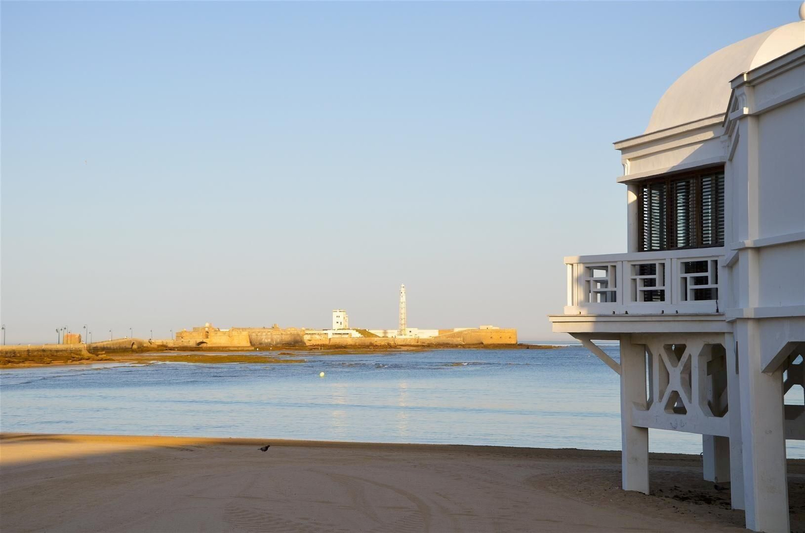FARO DEL CASTILLO DE SAN SEBASTIÁN
