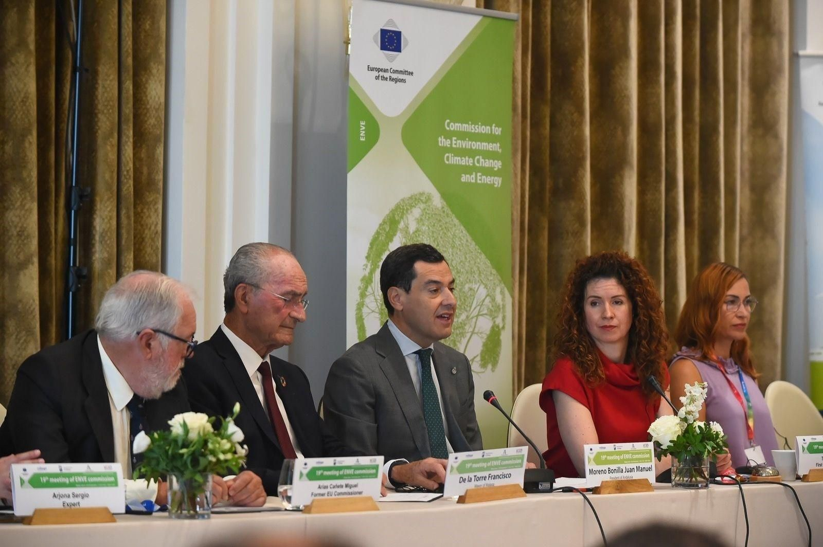 Juanma Moreno, en el Comité Europeo de Regiones que se celebra en Málaga. Juanma Moreno, en el Comité Europeo de Regiones que se celebra en Málaga.
