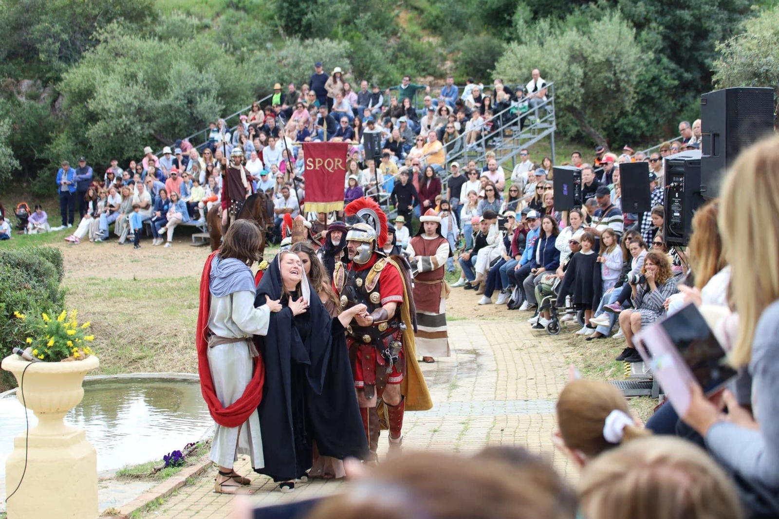 El Nazareno el Jueves Santo en Benalmádena Pueblo, en imágenes