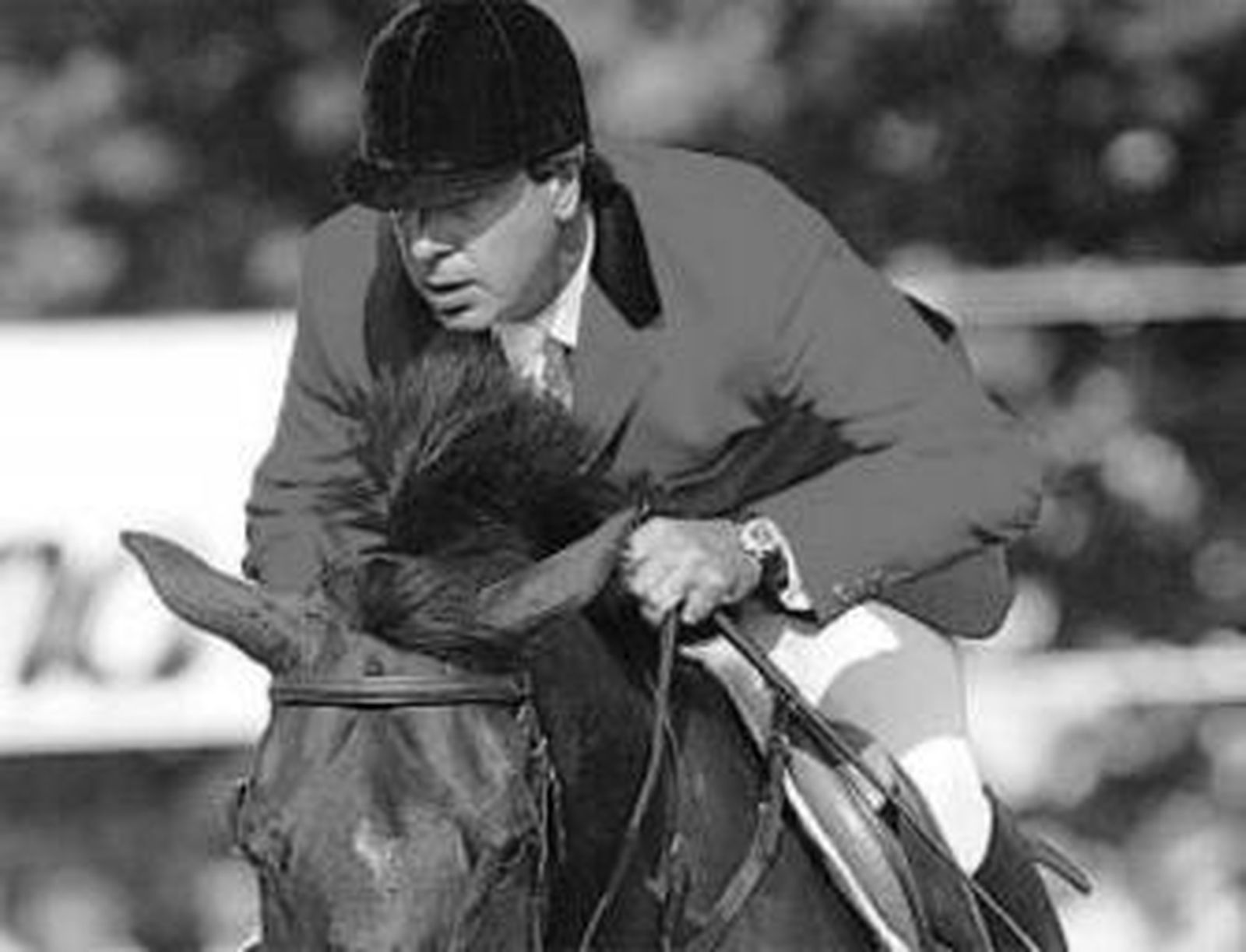 Cayetano, a caballo entre palacio y portadasRonaldo deja embarazada a su ex novia, Bia Anthony