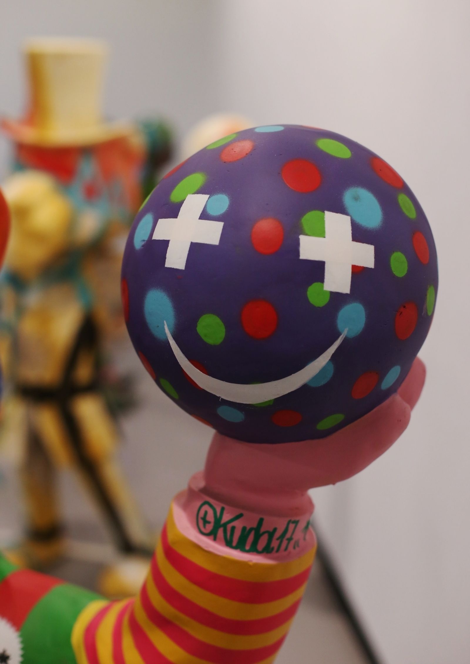 Las imágenes de la exposición 'La Vuelta de Willy Fog con Apadis'