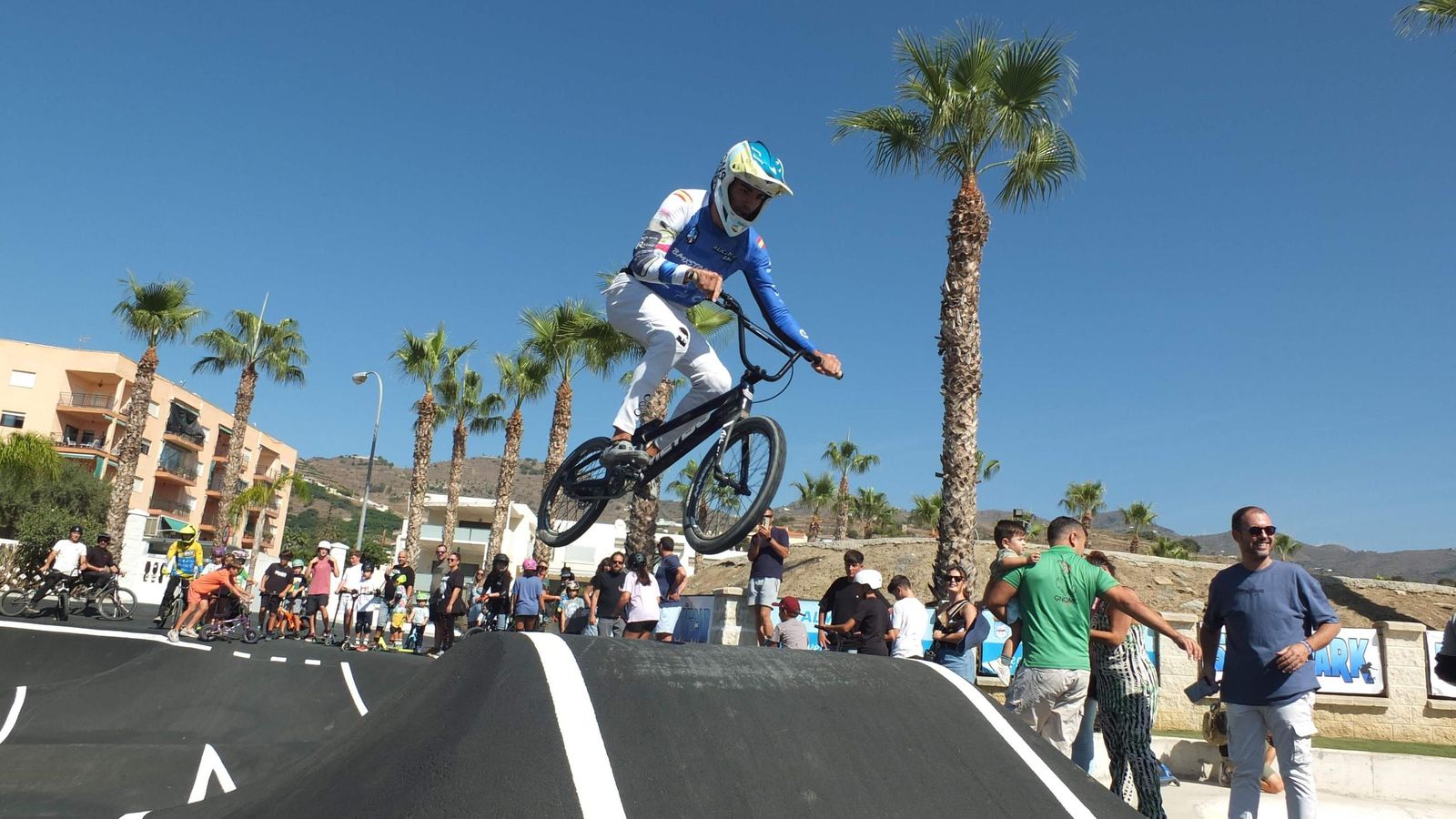 Inauguración del nuevo skate park y Pum Track de Almuñécar