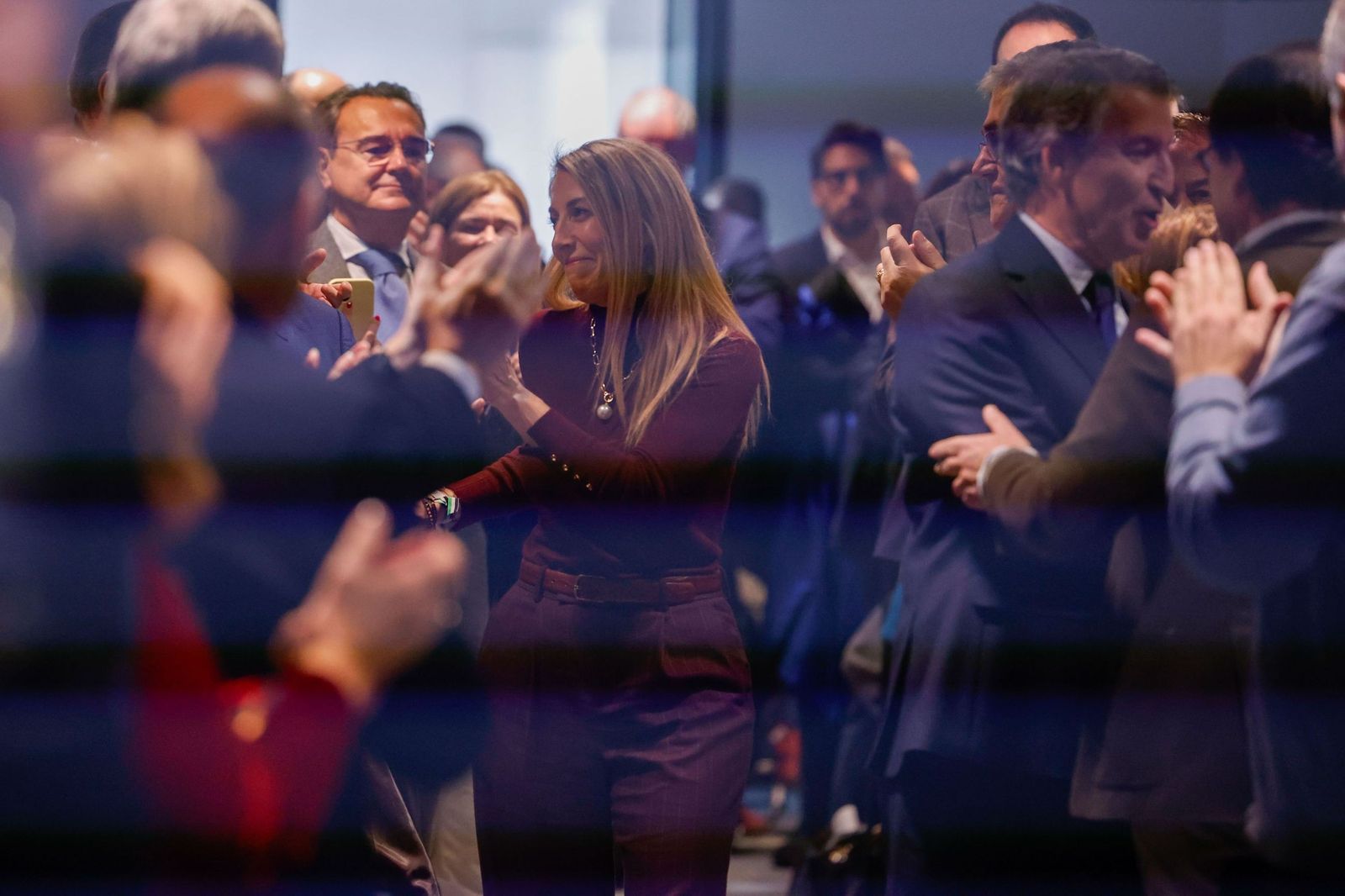 María Guardiola, con Alberto Núñez Feijóo, a su llegada este lunes a la Junta Directiva Nacional.
