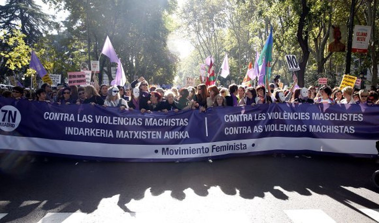 Una multitud marcha en Madrid contra la violencia machista
