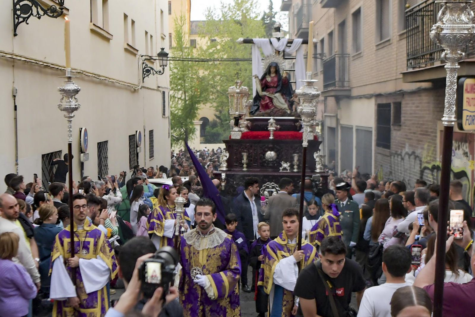 Las mejores fotos del Martes Santo en Granada